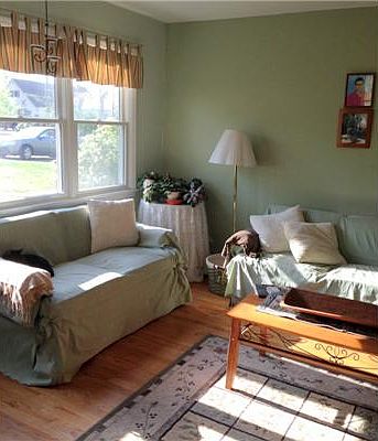 2nd image of 6 Camelot Dr