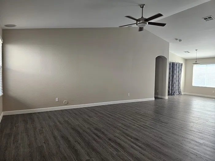 3368 W Five Mile Peak Dr — Photo 2