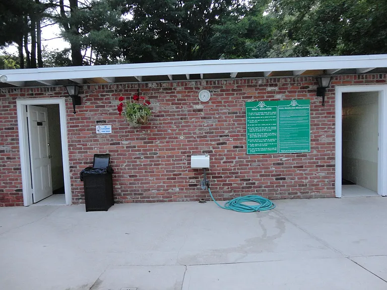 35 Jamestown Dr #35A — Photo 15