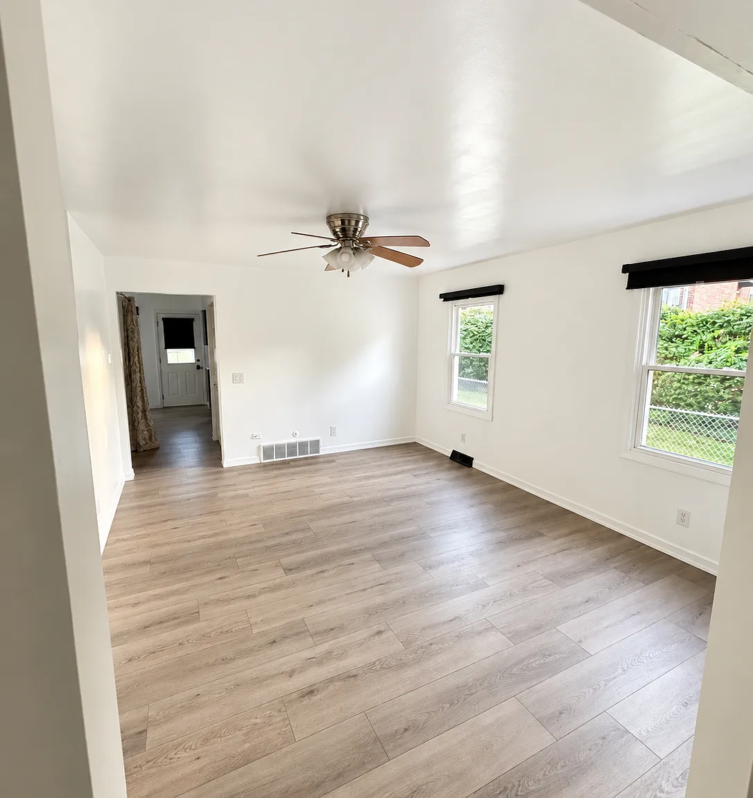2 bed, 1.5 bath, 1080 sqft, $1,750 — Photo 2