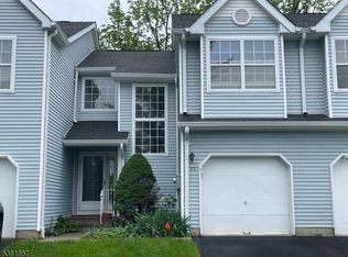 55 Weatherhill Rd #1602, Hamburg, NJ 07419