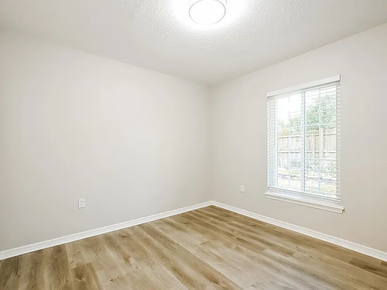 3362 Kelsey Ln — Photo 12