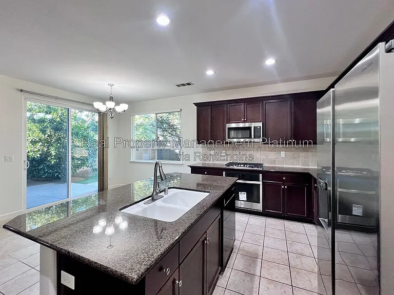 1697 N Connery Ln — Photo 20