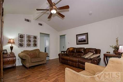 4th image of 1406 Aransas Dr