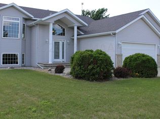 3365 Jefferson St S, Fargo, ND 58104
