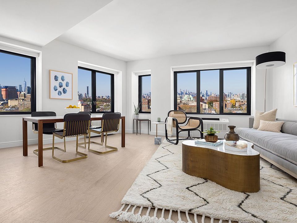 1st image of 475 Clermont Ave #319