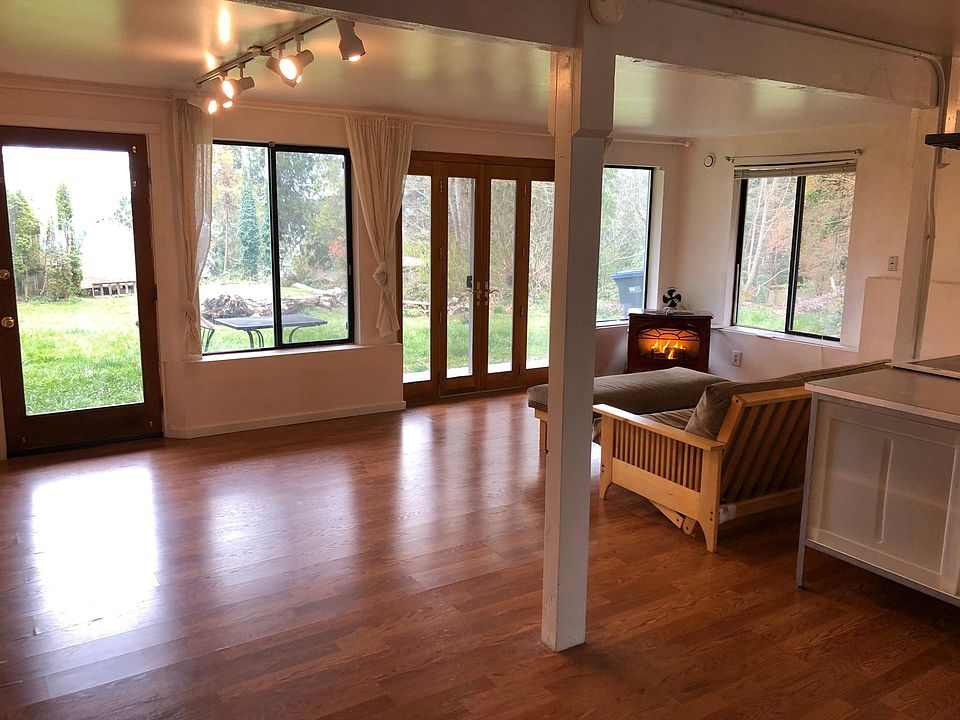 1st image of 8045 NE Loughrey Ave #B