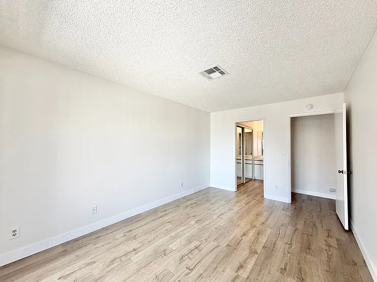 28200 Landau Blvd #2 — Photo 12