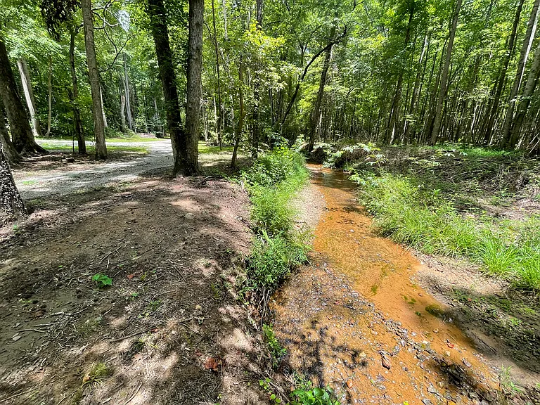 424 Old Jones Rd — Photo 27