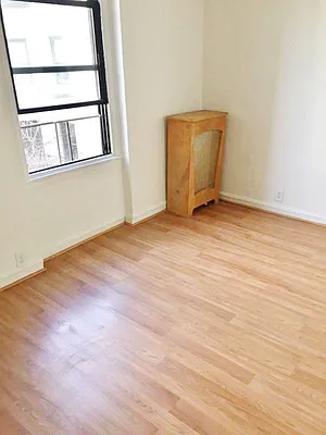 Rented by Azure Realty NY LLC | media 25