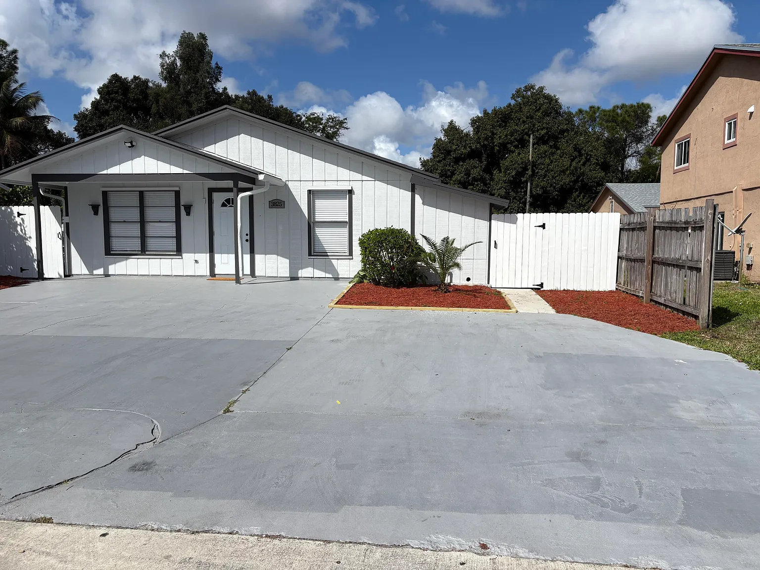 3 bed, 2.0 bath, 1545 sqft, $3,800 — Photo 1