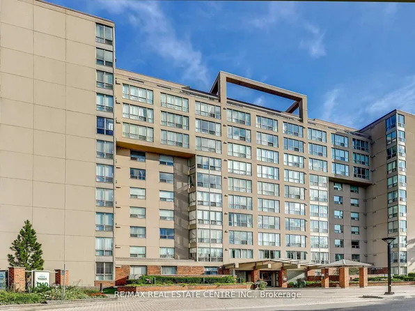 1110 Walden Cir #Penthouse 3, Mississauga, ON L5J 4R3