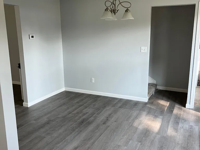 3235 E Enos Ave — Photo 7