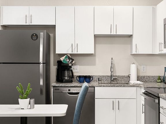 5th image of 1016 Lower Shiloh Way
