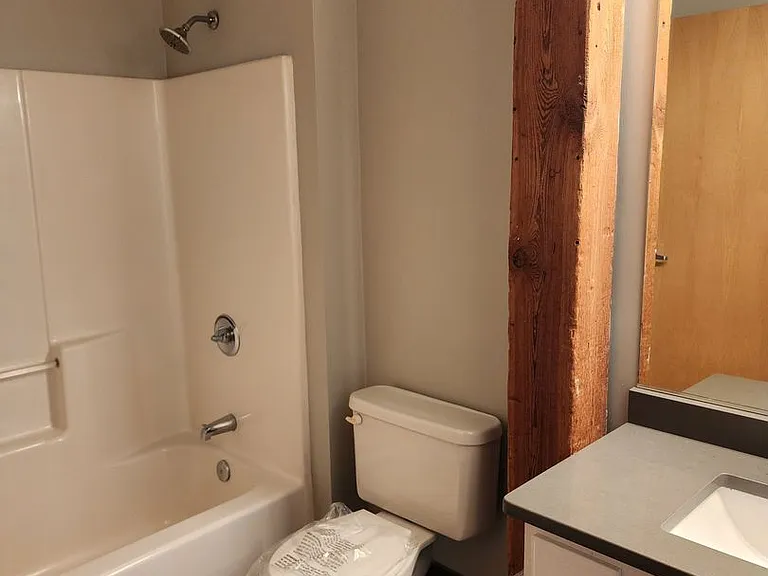 Bridgeview Apartments — Photo 32