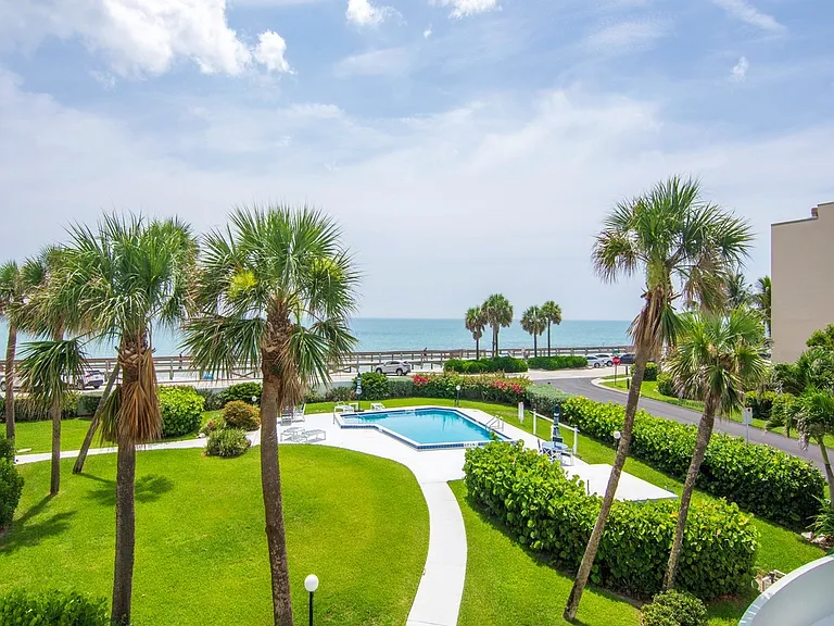 4049 Ocean Dr #204 — Photo 5