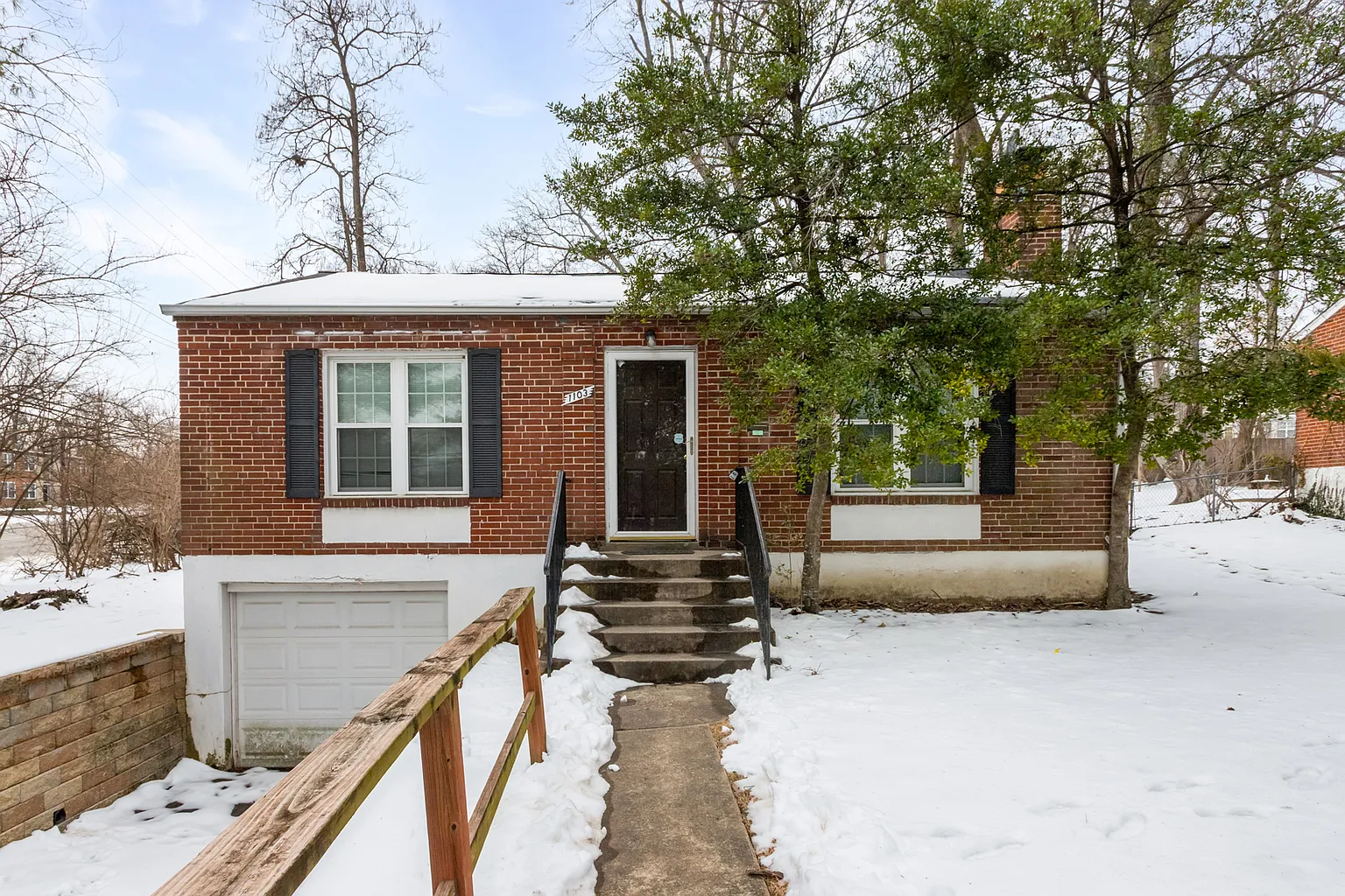 1103 Sturgis Dr photo 1