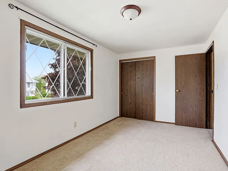 3727 Parkway Blvd — Photo 13