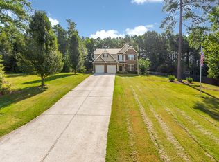 6680 Crest Wood Ln, Douglasville, GA 30135