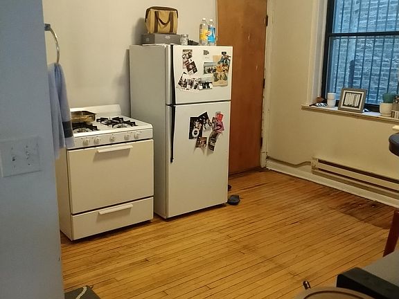 5th image of 915 W Waveland Ave #2D