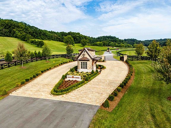 3rd image of 2029 Vista Creek Ln Lot 8