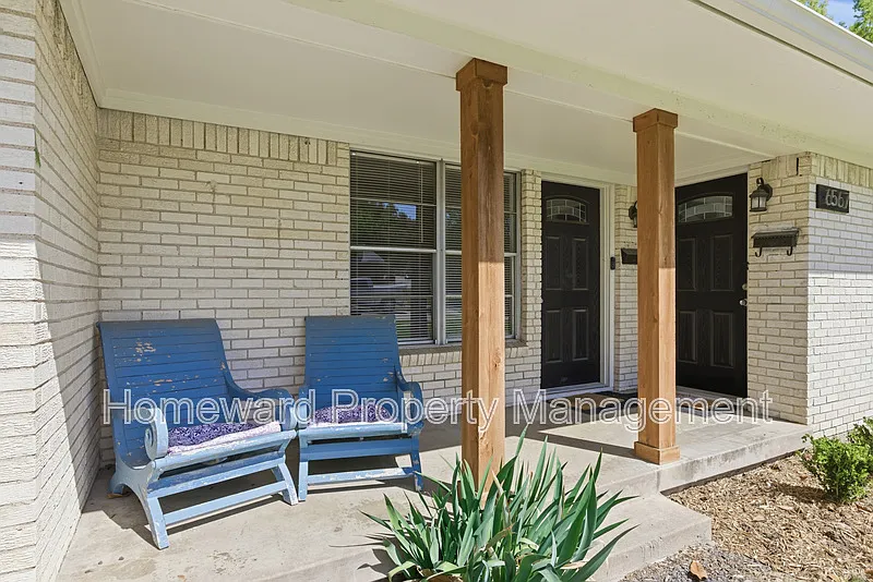 2 bed, 1.0 bath, 889 sqft, $2,150 — Photo 3