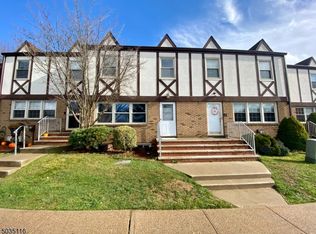 39 Stratford Dr, Budd Lake, NJ 07828