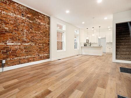 3rd image of 240 N 18th St