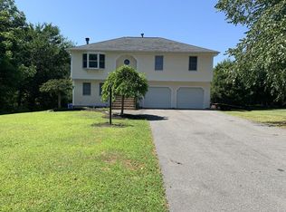 75 Windmill Ln, Somerset, MA 02726