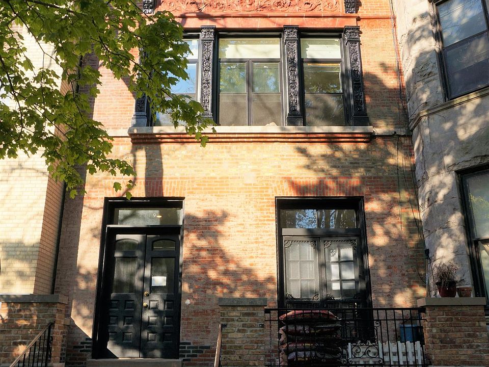 1st image of 2719 N Pine Grove Ave APT 202