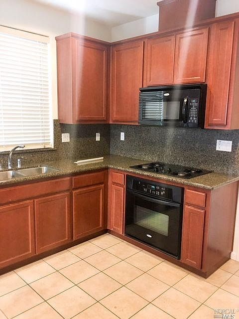 1st image of 407 Carema Ct