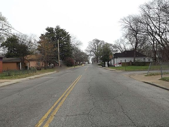 5th image of 701 E Trigg Ave