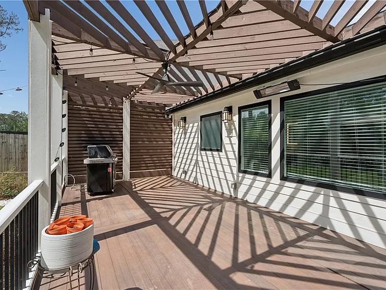 4130 Lower Roswell Rd — Photo 31