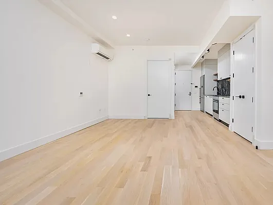 Rented by Dalan Rentals | media 29