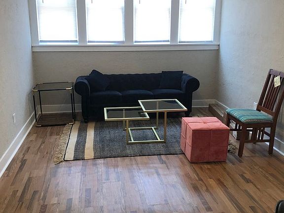 3rd image of 1546 Chestnut St #11290879