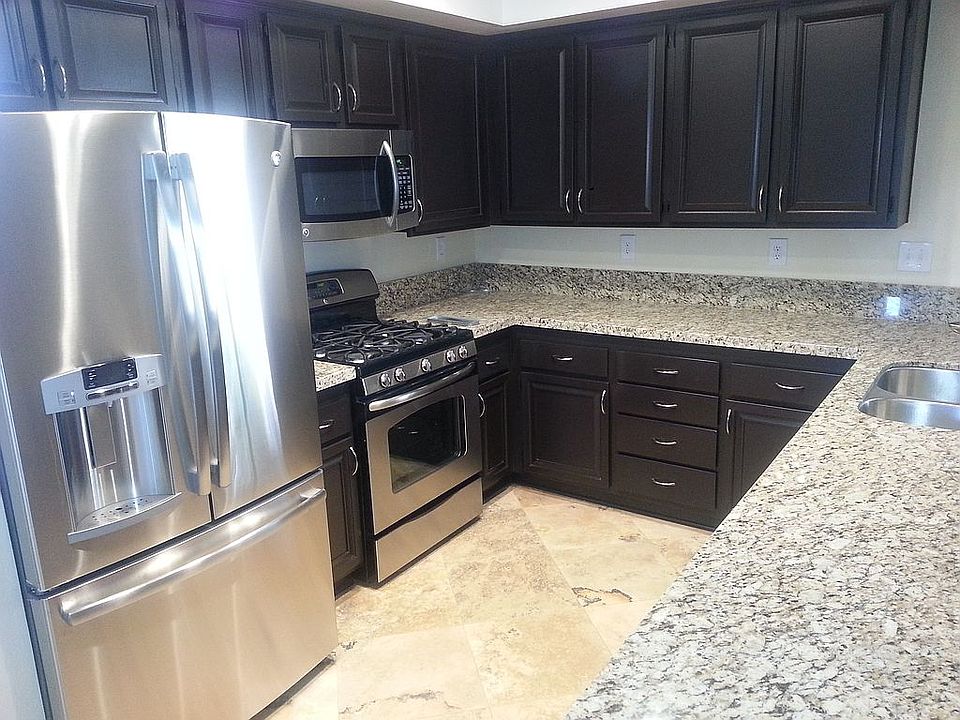 2nd image of 3359 Fuchsia St