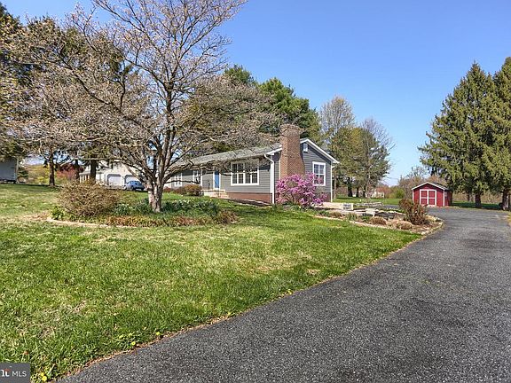 4th image of 2913 Whiteford Rd