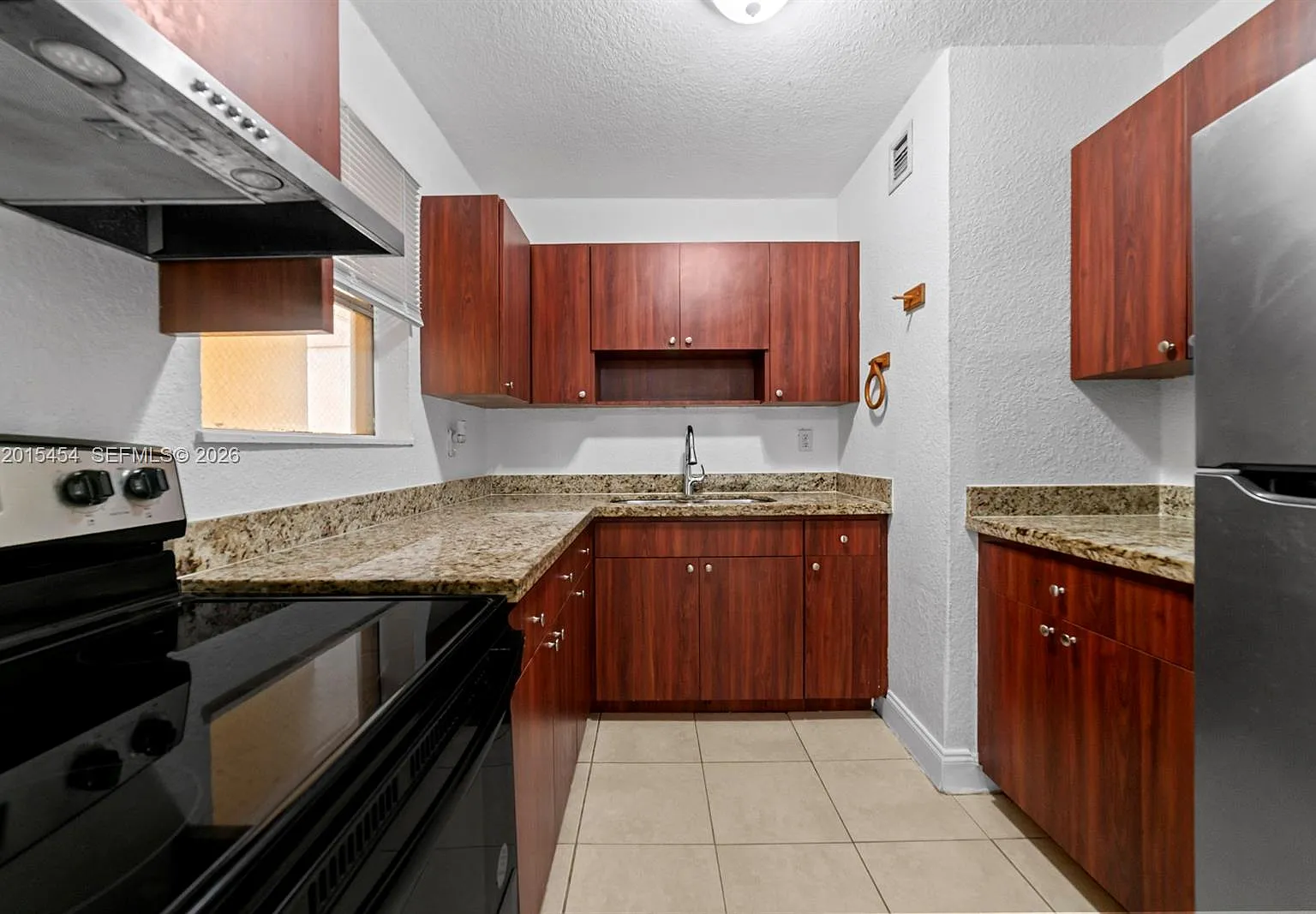 Bella Venezia Condo — Photo 4