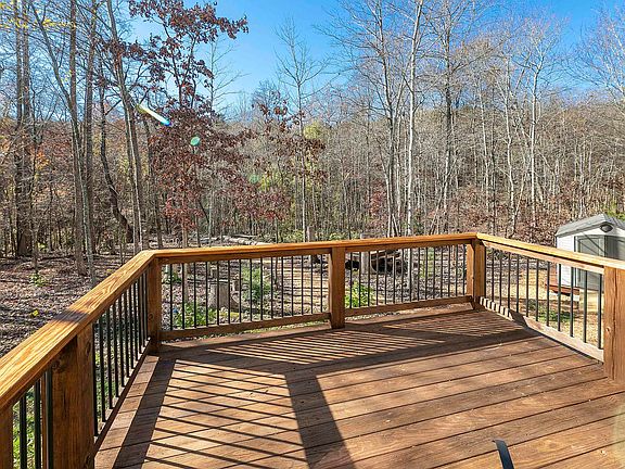 3rd image of 8010 Beaver Hill Ln