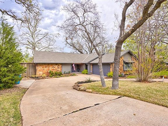 2nd image of 1725 Chaparral Ln