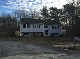 24 Teakwood Dr W, Coventry, RI 02816
