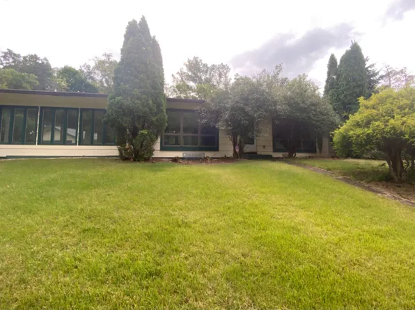 1807 Holland St, Cumberland, MD 21502
