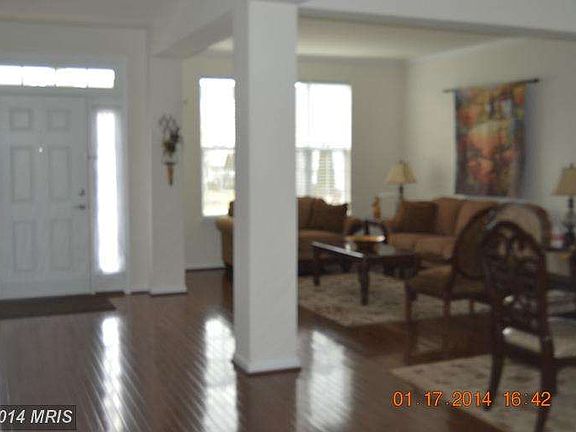 4th image of 18 Dabney Ct