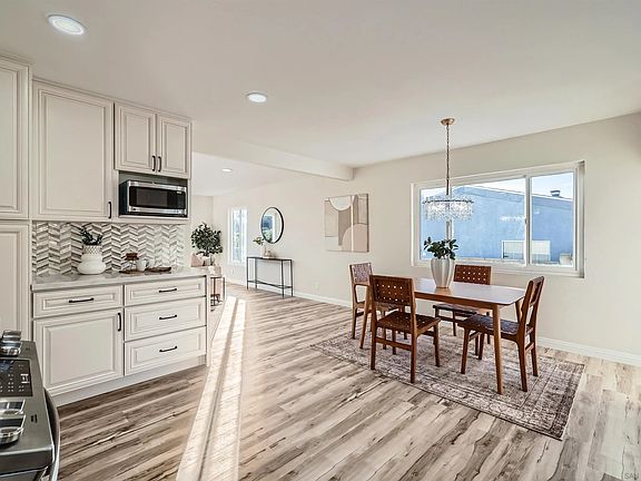 5th image of 6873 Airoso Ave
