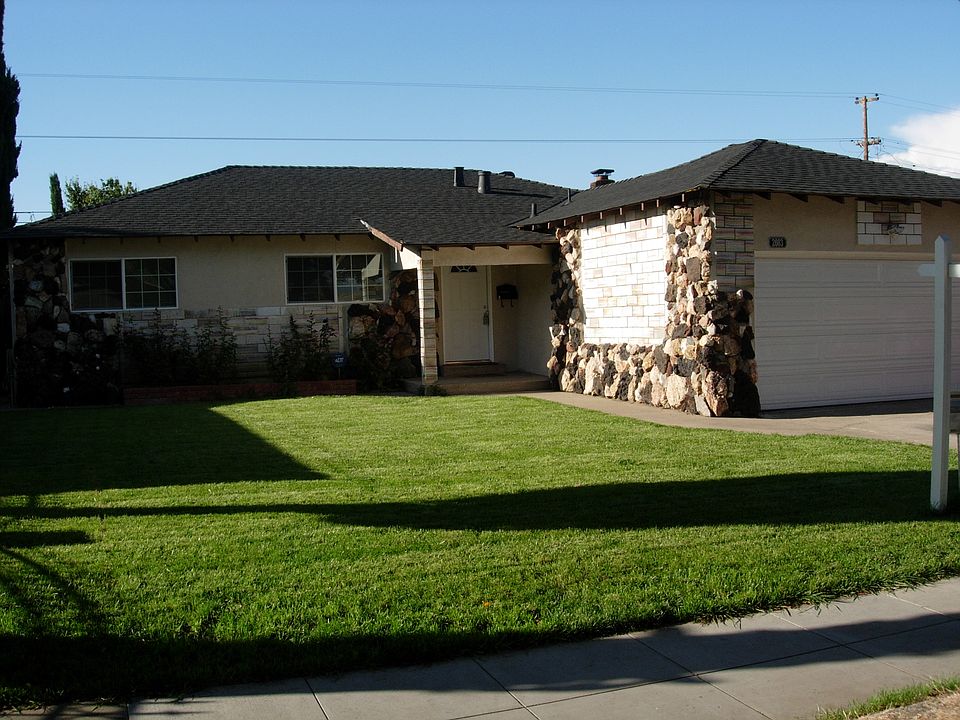 1st image of 2083 Pacina Dr