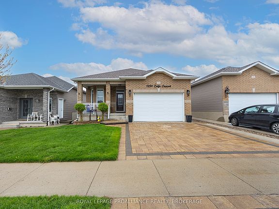 3rd image of 1224 Carfa Cres