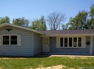39 Coachlight Ct, Springfield, IL 62703