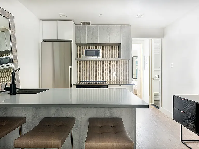 22 Starr St #3 — Photo 2