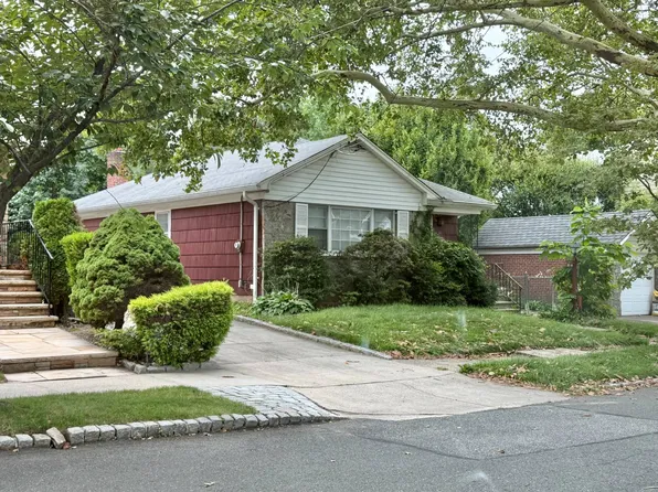 21114 34th Ave, Bayside, NY 11361