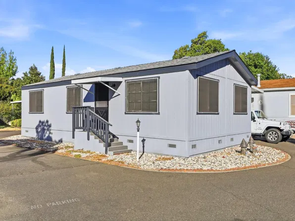 96 Monterey Ln, Folsom, CA 95630